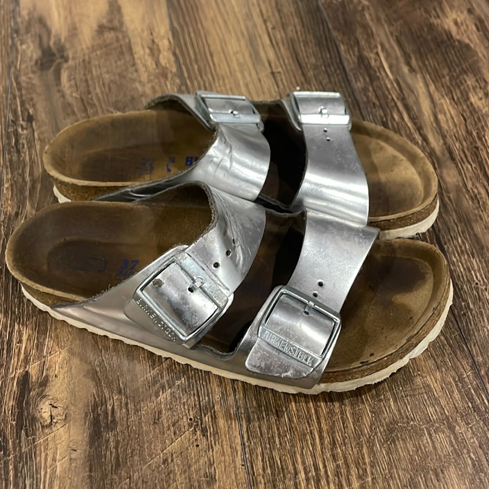 Birkenstock Arizona silver metallic sandals